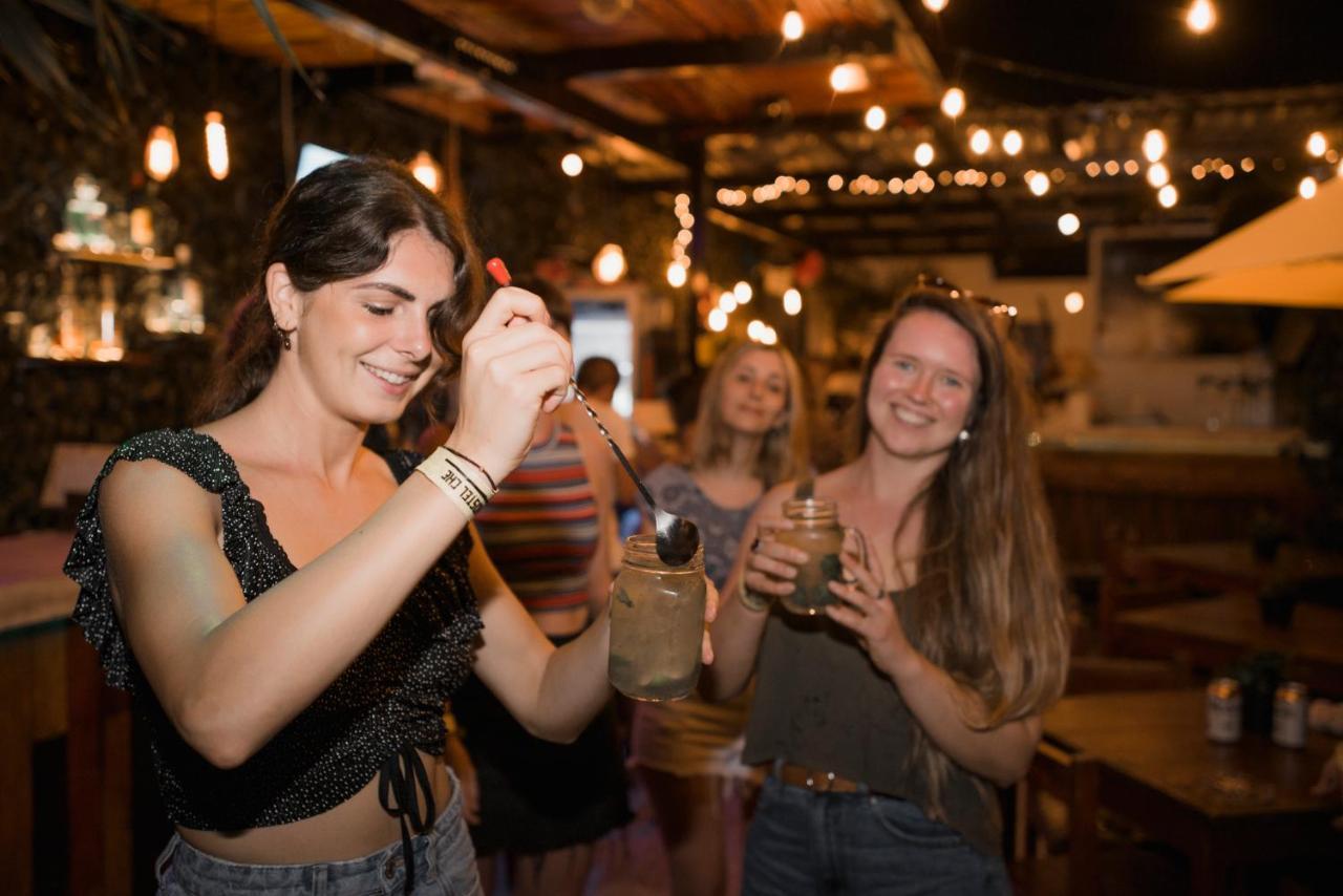 Che Valladolid Hostel & Bar Adults Only מראה חיצוני תמונה